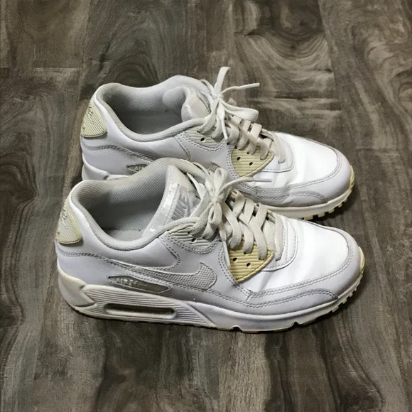 Nike Air Max 90 Triple White Youth Size 6Y Style 307793-167   - 224835 - Picture 4 of 12